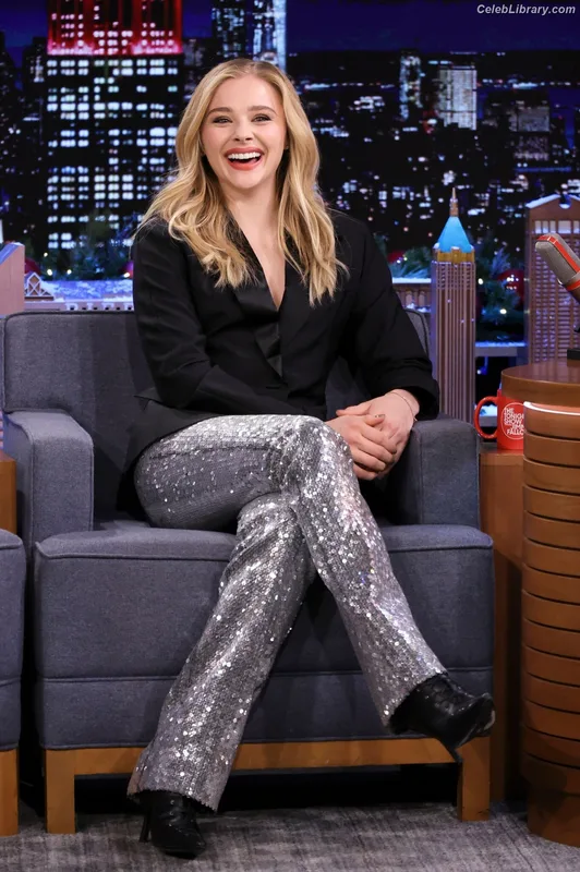 Chloë Grace Moretz photo 13 of 1749