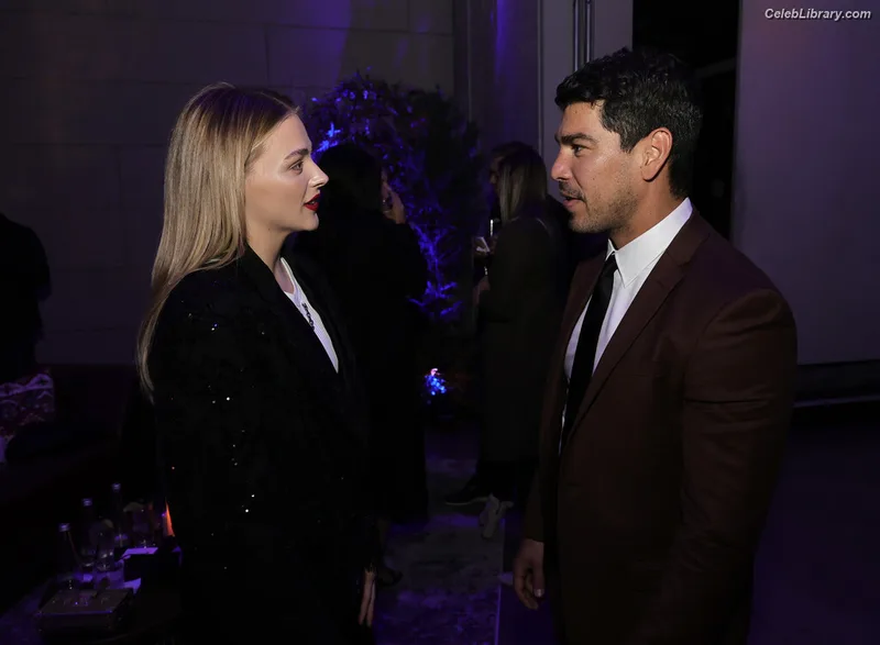 Chloë Grace Moretz photo 10 of 1749