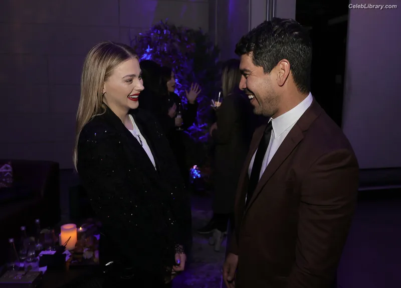 Chloë Grace Moretz photo 4 of 1749