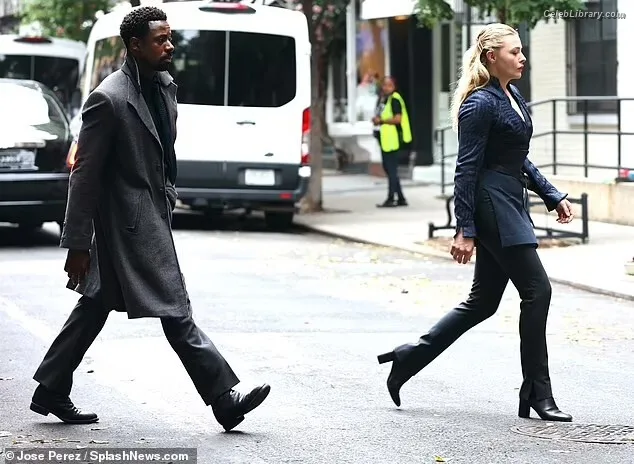 Chloë Grace Moretz photo 23 of 1749