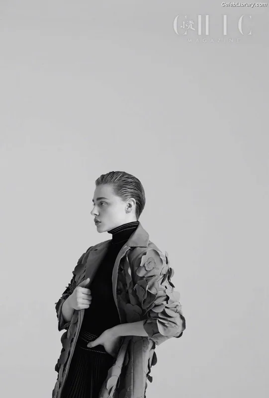 Chloë Grace Moretz photo 7 of 1749
