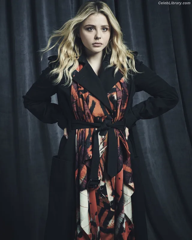 Chloë Grace Moretz photo 16 of 1749