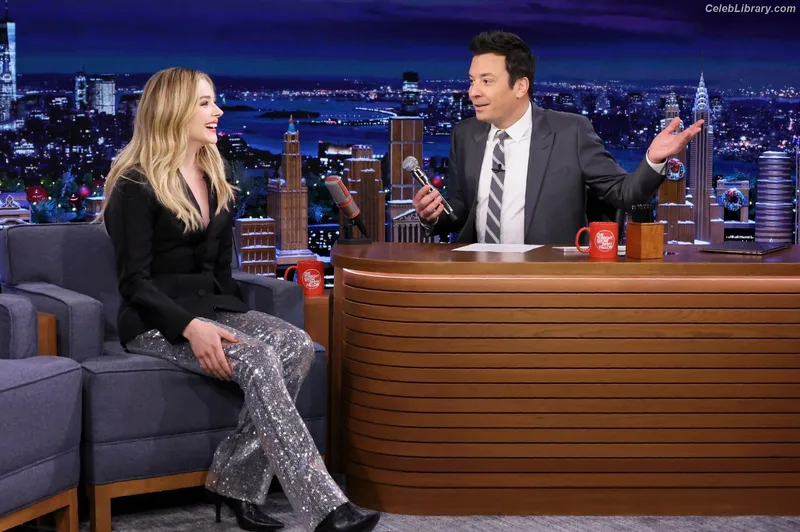 Chloë Grace Moretz photo 24 of 1749