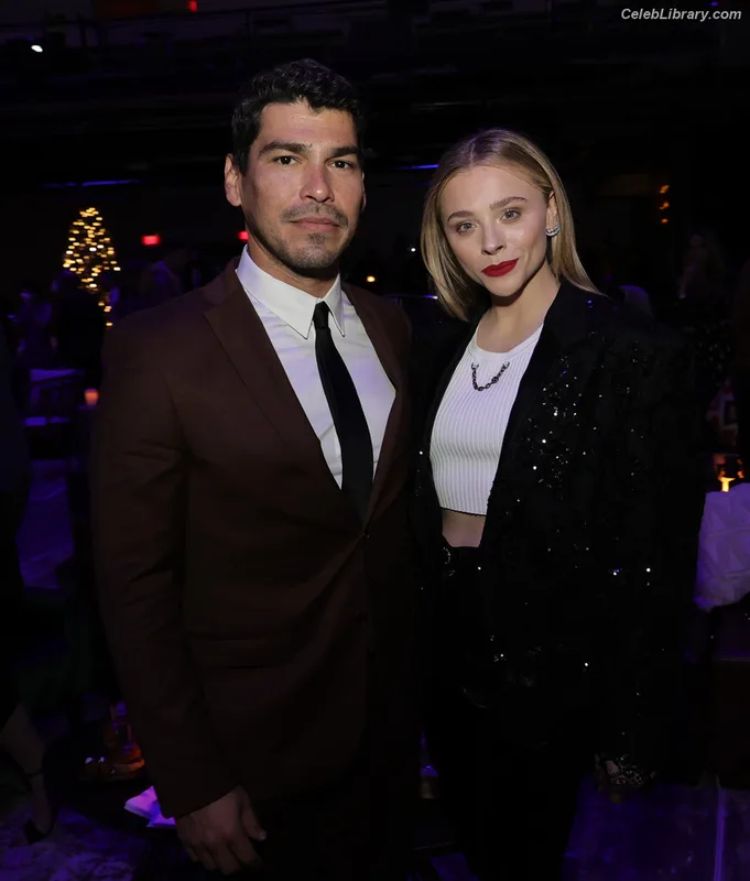 Chloë Grace Moretz photo 5 of 1749
