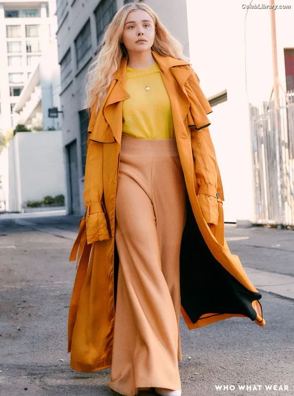 Chloë Grace Moretz photo 6 of 1749