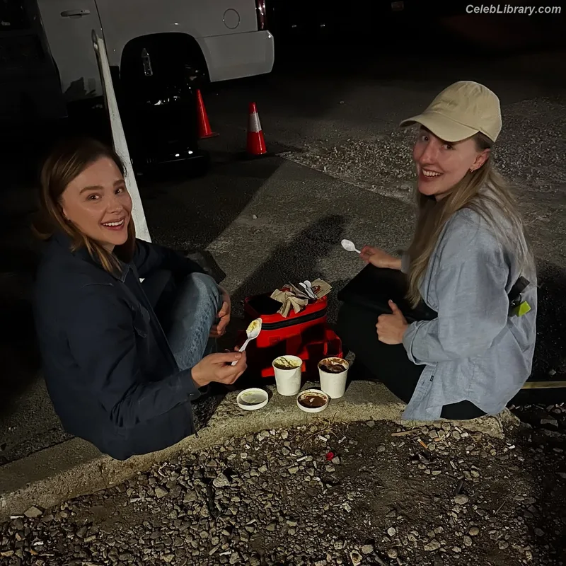 Chloë Grace Moretz photo 10 of 1749