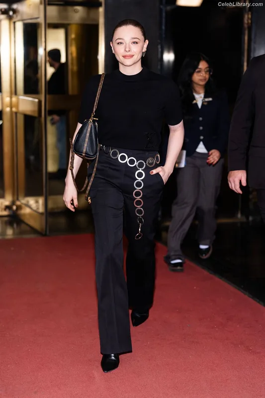 Chloë Grace Moretz photo 14 of 1749