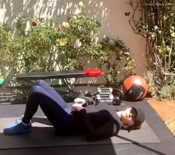Chloë Grace Moretz photo 8 of 1749