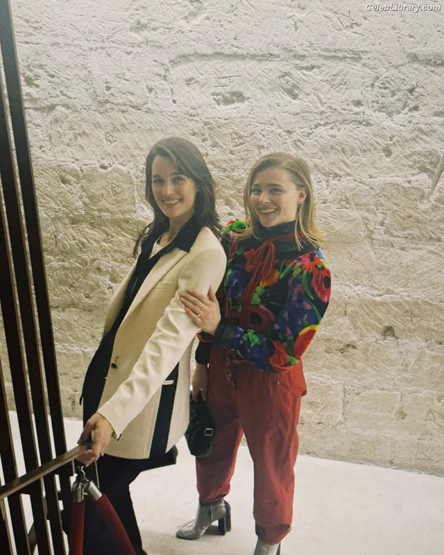Chloë Grace Moretz photo 9 of 1749