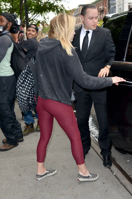 Chloë Grace Moretz photo 5 of 1749