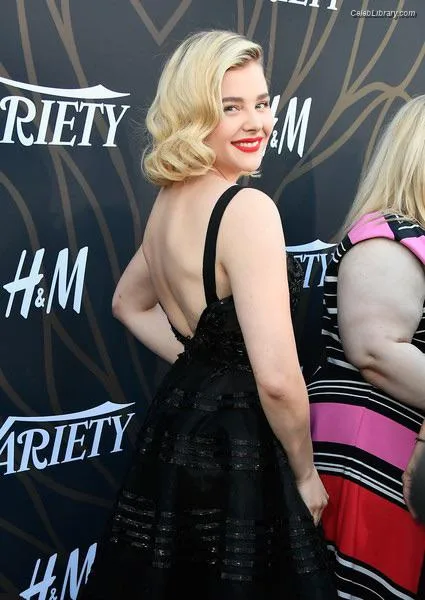 Chloë Grace Moretz photo 20 of 1749