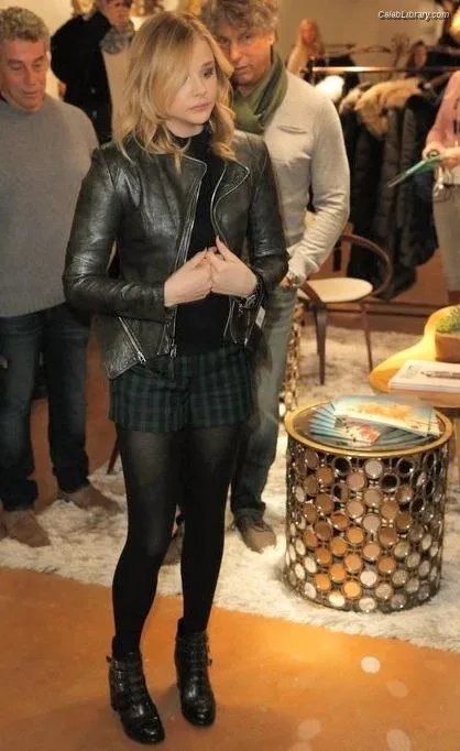 Chloë Grace Moretz photo 17 of 1749
