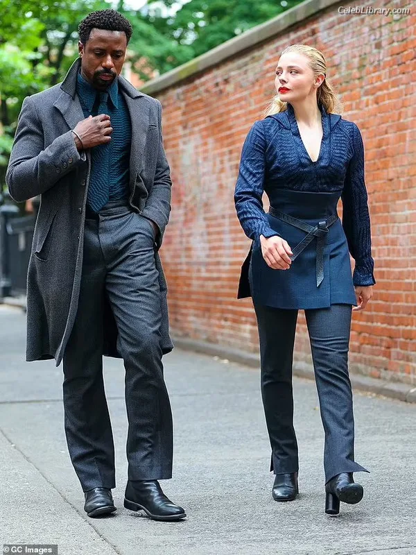 Chloë Grace Moretz photo 8 of 1749