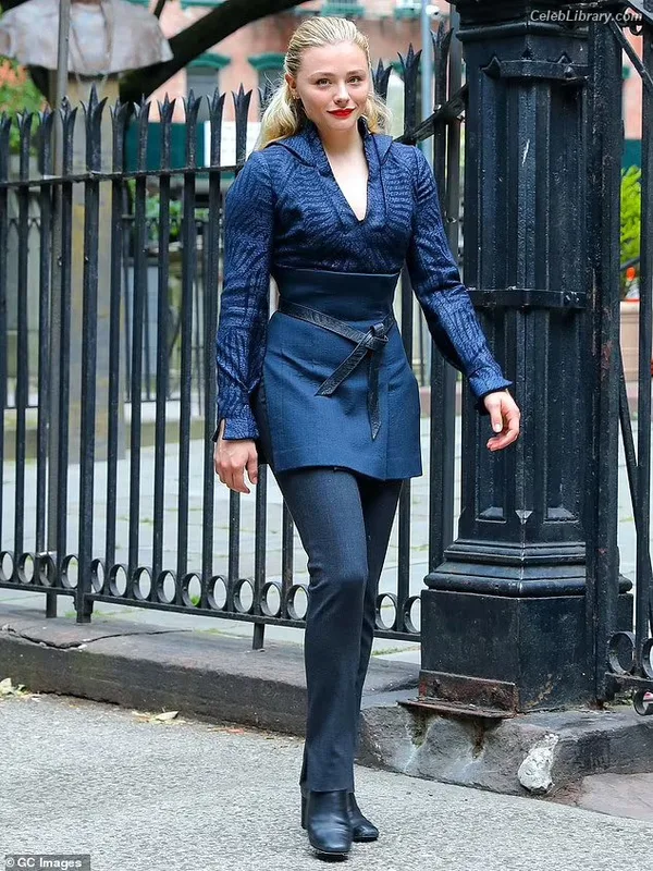 Chloë Grace Moretz photo 10 of 1749