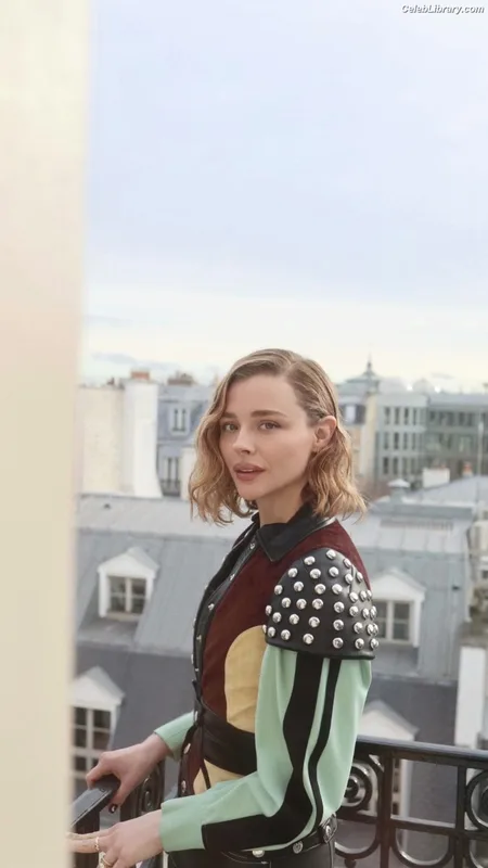 Chloë Grace Moretz photo 20 of 1749