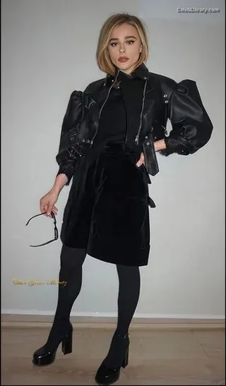 Chloë Grace Moretz photo 8 of 1749