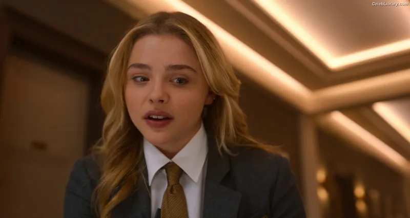 Chloë Grace Moretz photo 19 of 1749