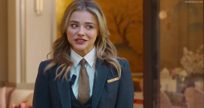Chloë Grace Moretz photo 21 of 1749