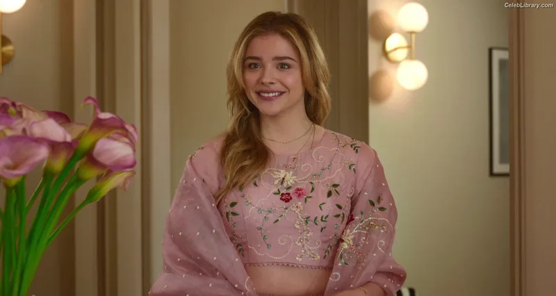 Chloë Grace Moretz photo 7 of 1749