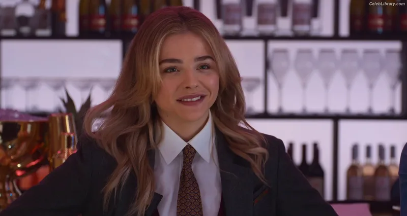 Chloë Grace Moretz photo 8 of 1749
