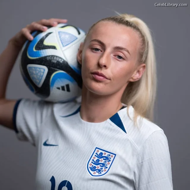 Chloe Kelly photo 22 of 129