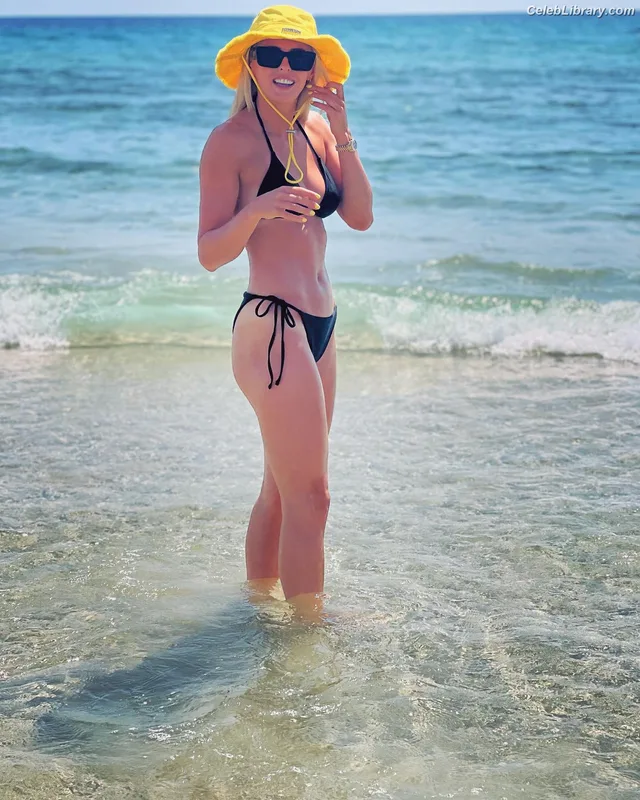 Chloe Kelly photo 20 of 129