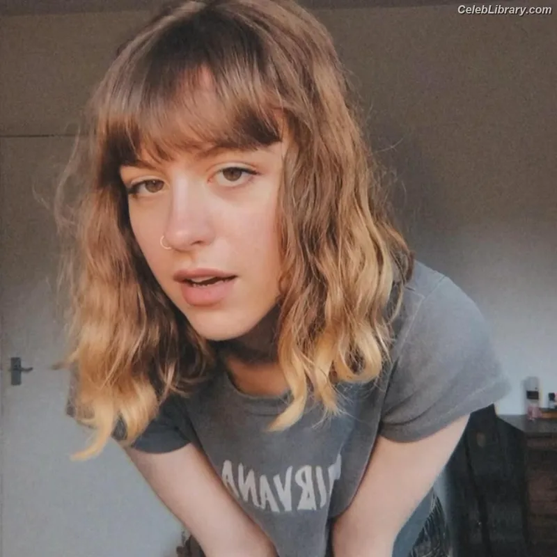 Chloe Slater photo 1 of 138