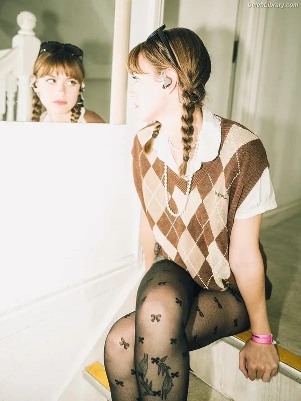 Chloe Slater photo 22 of 138