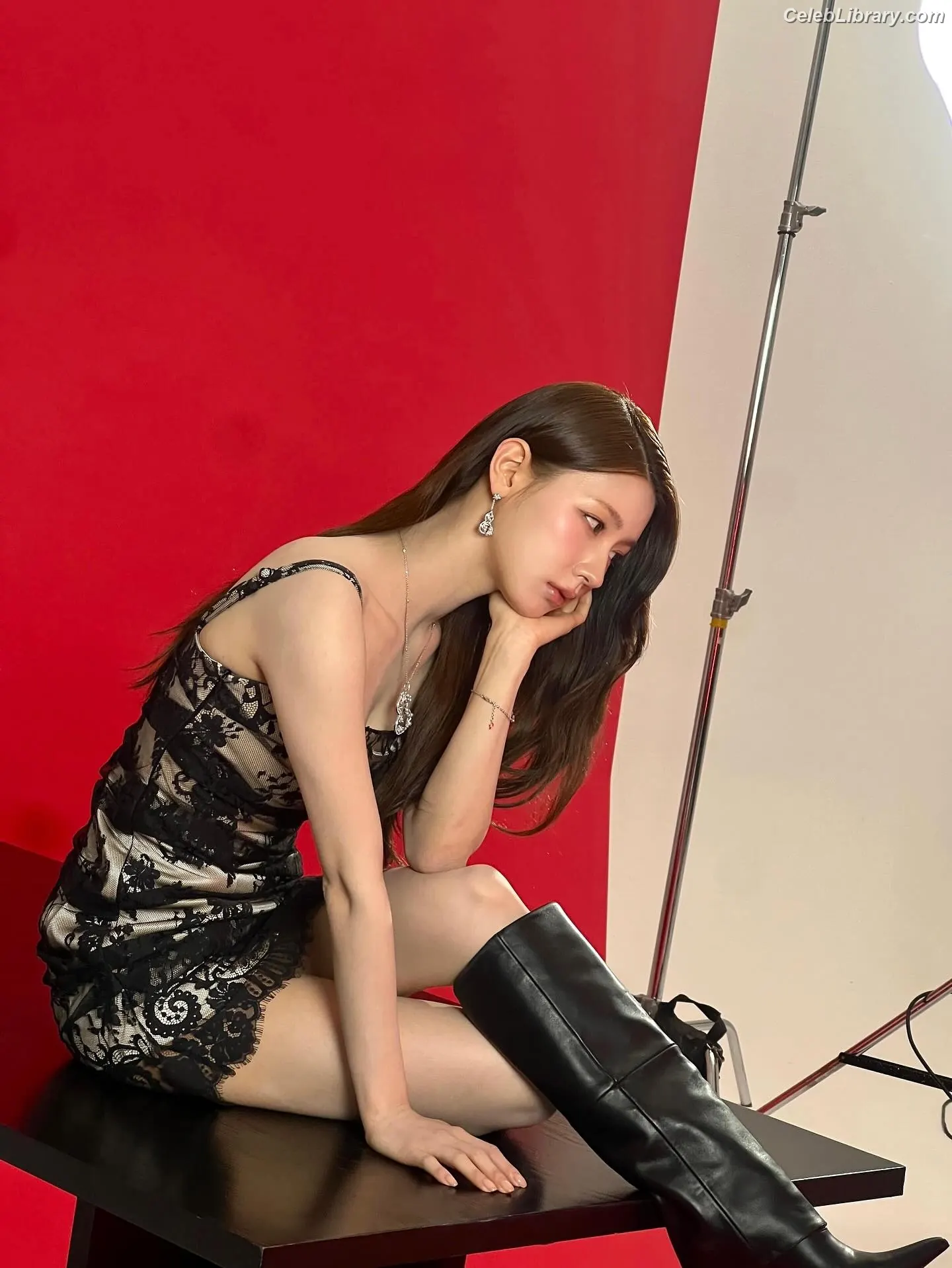 Cho Mi-yeon (Miyeon) - i-dle [(G)I-dle] photo 13 of 264