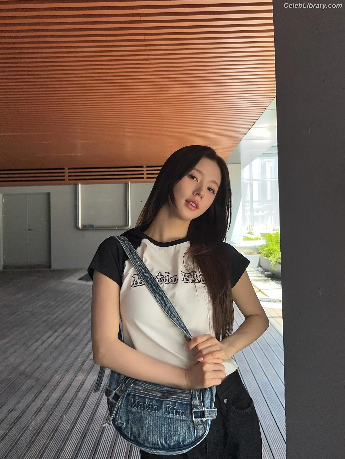 Cho Mi-yeon (Miyeon) - i-dle [(G)I-dle] photo 17 of 264