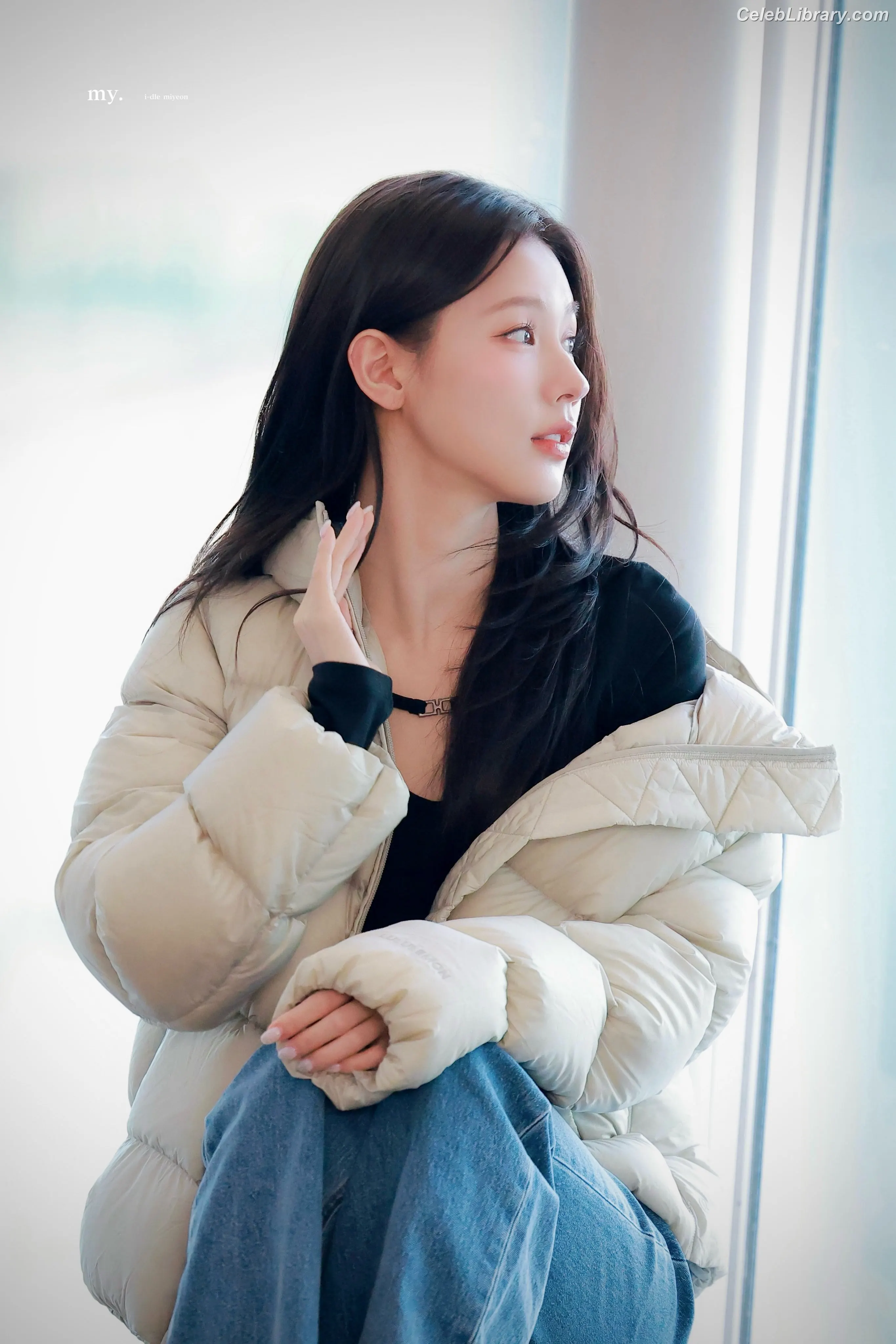 Cho Mi-yeon (Miyeon) - i-dle [(G)I-dle] photo 8 of 264
