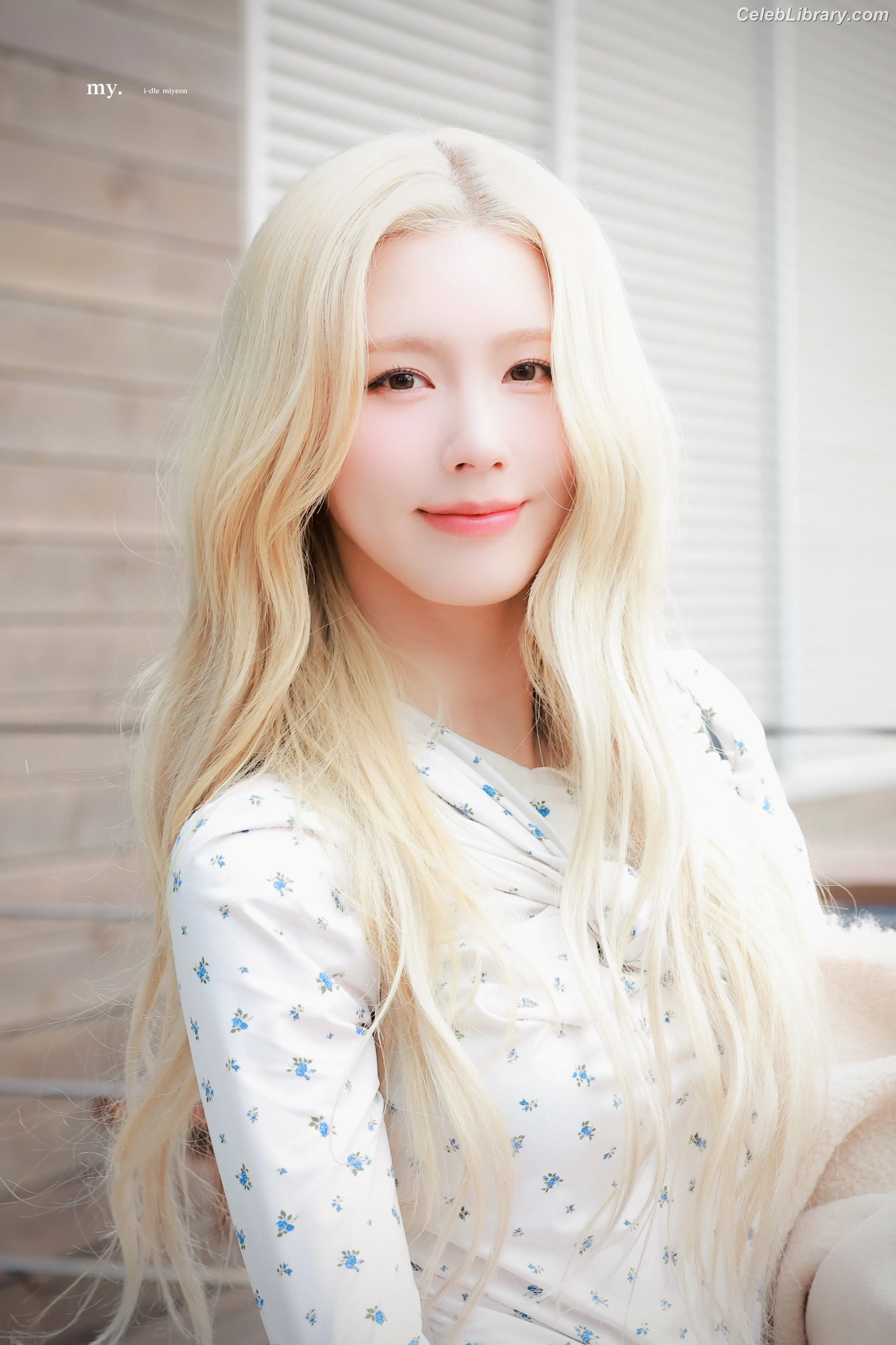 Cho Mi-yeon (Miyeon) - i-dle [(G)I-dle] photo 3 of 264