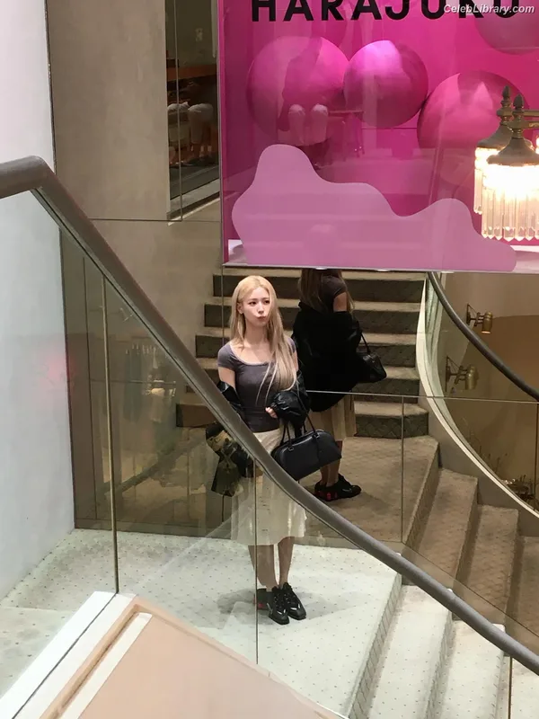 Cho Mi-yeon (Miyeon) - i-dle [(G)I-dle] photo 23 of 1019