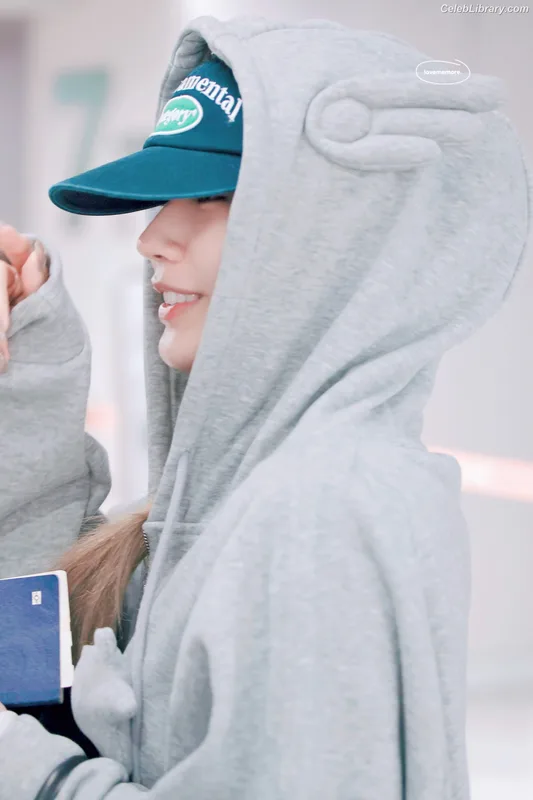 Cho Mi-yeon (Miyeon) - i-dle [(G)I-dle] photo 14 of 1019
