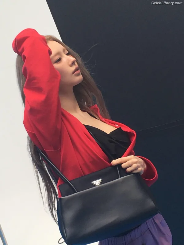 Cho Mi-yeon (Miyeon) - i-dle [(G)I-dle] photo 19 of 1019