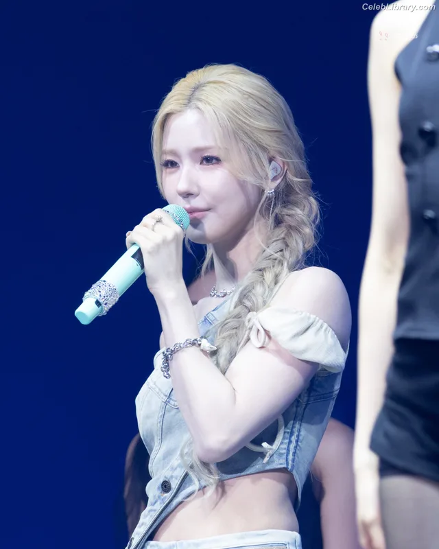 Cho Mi-yeon (Miyeon) - i-dle [(G)I-dle] photo 3 of 1019