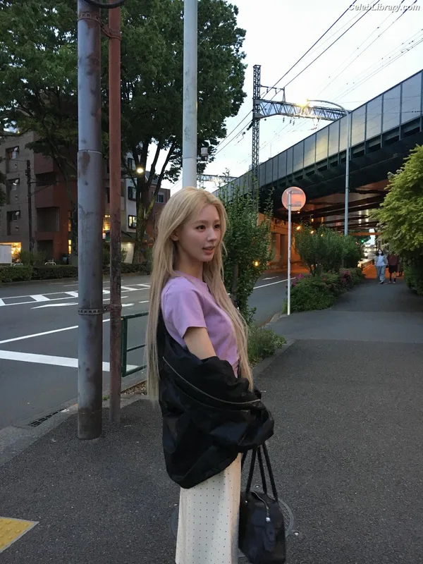 Cho Mi-yeon (Miyeon) - i-dle [(G)I-dle] photo 21 of 1019