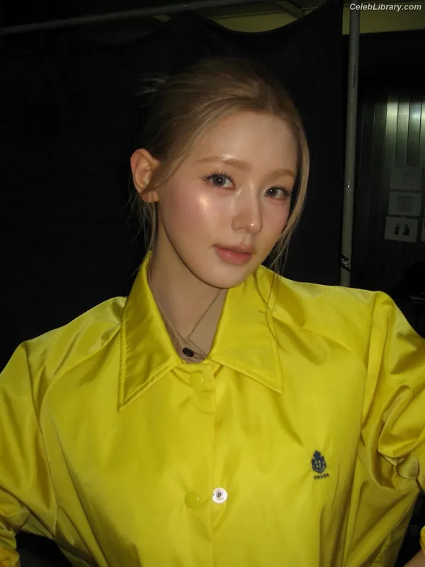 Cho Mi-yeon (Miyeon) - i-dle [(G)I-dle] photo 23 of 1019