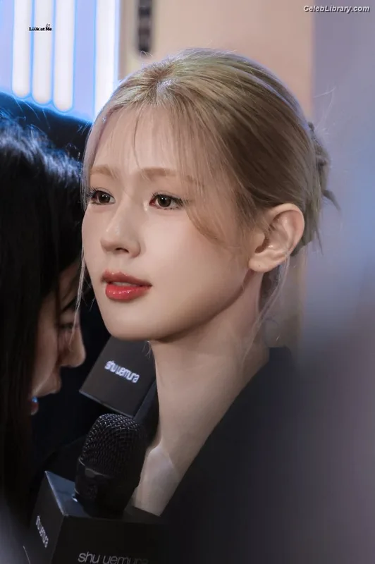Cho Mi-yeon (Miyeon) - i-dle [(G)I-dle] photo 16 of 1019