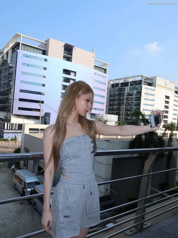Cho Mi-yeon (Miyeon) - i-dle [(G)I-dle] photo 14 of 1019
