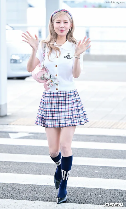 Cho Mi-yeon (Miyeon) - i-dle [(G)I-dle] photo 4 of 1019