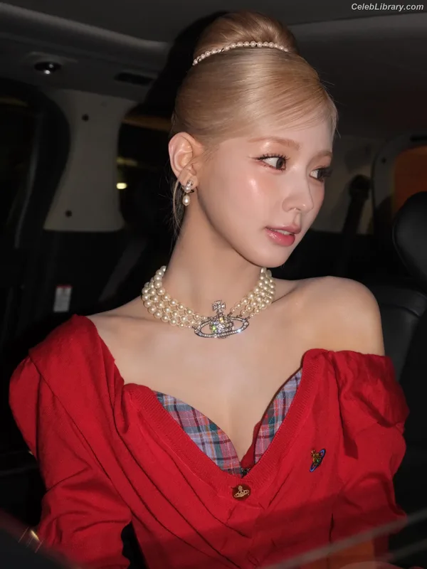 Cho Mi-yeon (Miyeon) - i-dle [(G)I-dle] photo 14 of 1019