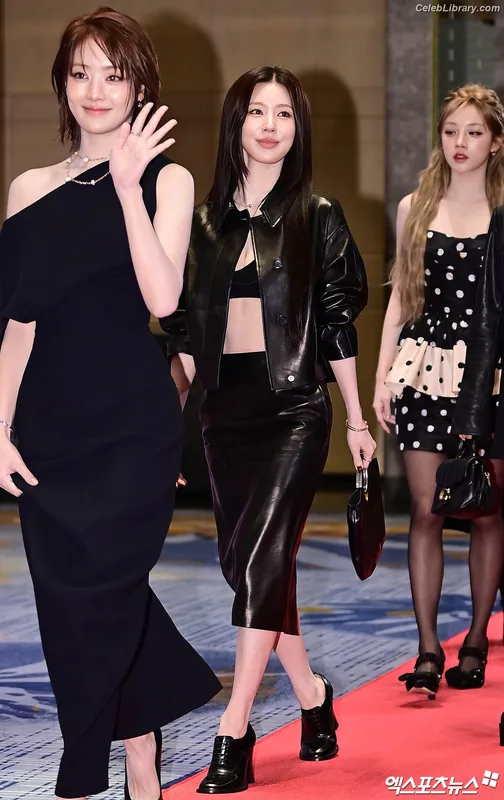 Cho Mi-yeon (Miyeon) - i-dle [(G)I-dle] photo 1 of 1019