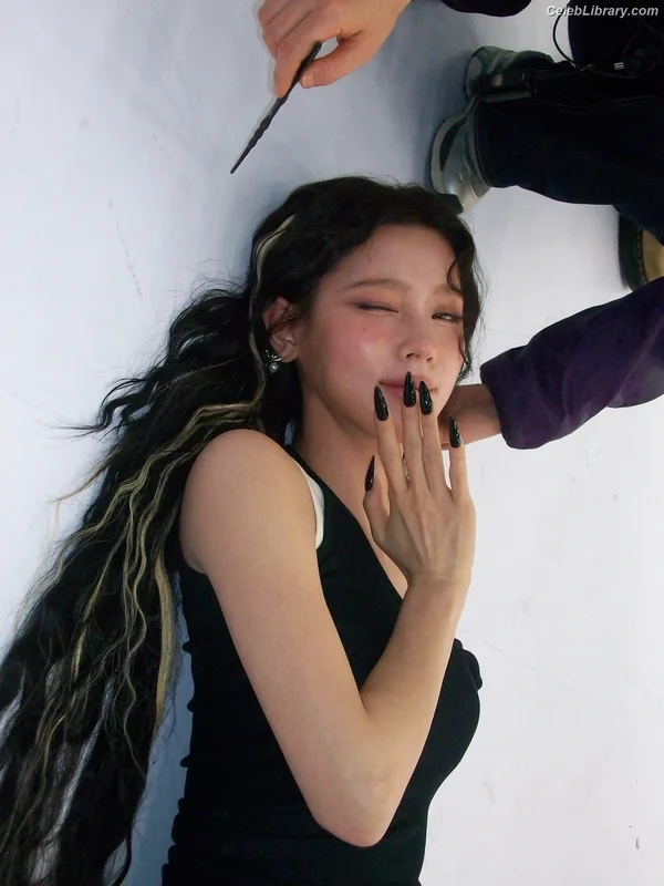 Cho Mi-yeon (Miyeon) - i-dle [(G)I-dle] photo 18 of 1019