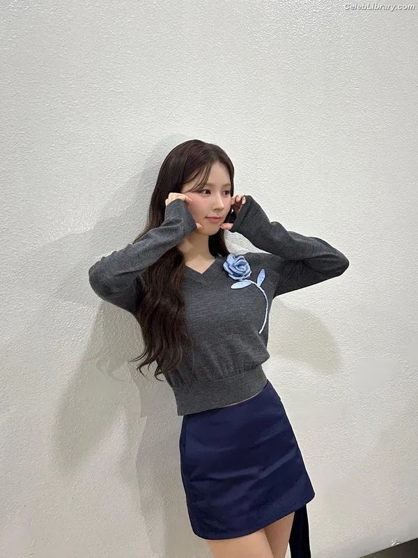 Cho Mi-yeon (Miyeon) - i-dle [(G)I-dle] photo 14 of 1019
