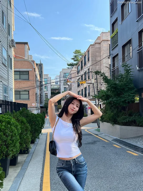 Cho Mi-yeon (Miyeon) - i-dle [(G)I-dle] photo 13 of 1019