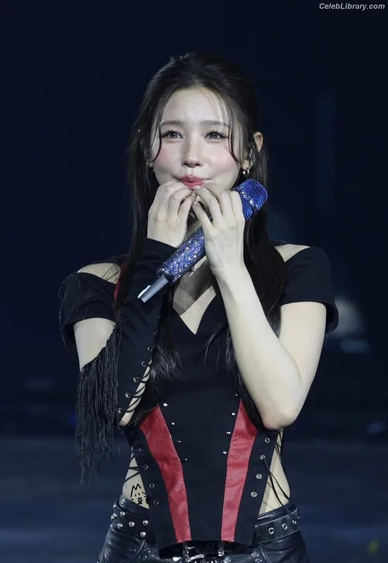 Cho Mi-yeon (Miyeon) - i-dle [(G)I-dle] photo 21 of 1019