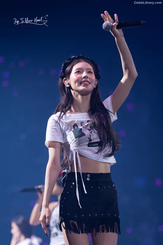 Cho Mi-yeon (Miyeon) - i-dle [(G)I-dle] photo 10 of 1019