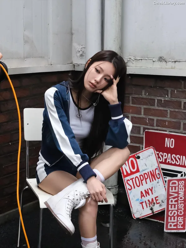 Cho Mi-yeon (Miyeon) - i-dle [(G)I-dle] photo 18 of 1019