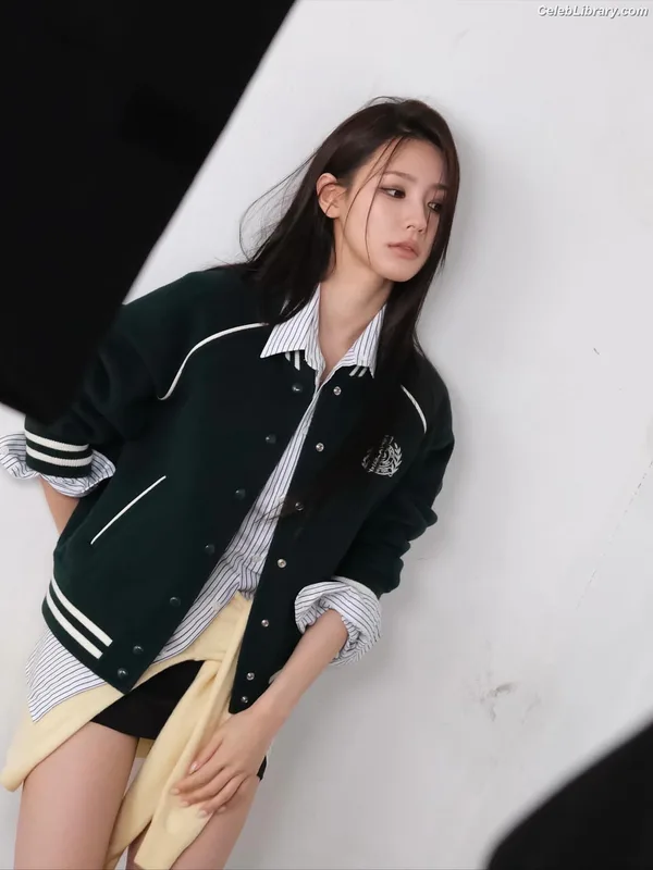 Cho Mi-yeon (Miyeon) - i-dle [(G)I-dle] photo 20 of 1019